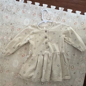 Rylee + Cru Beige Horseshoe Print Long-Sleeve Dress